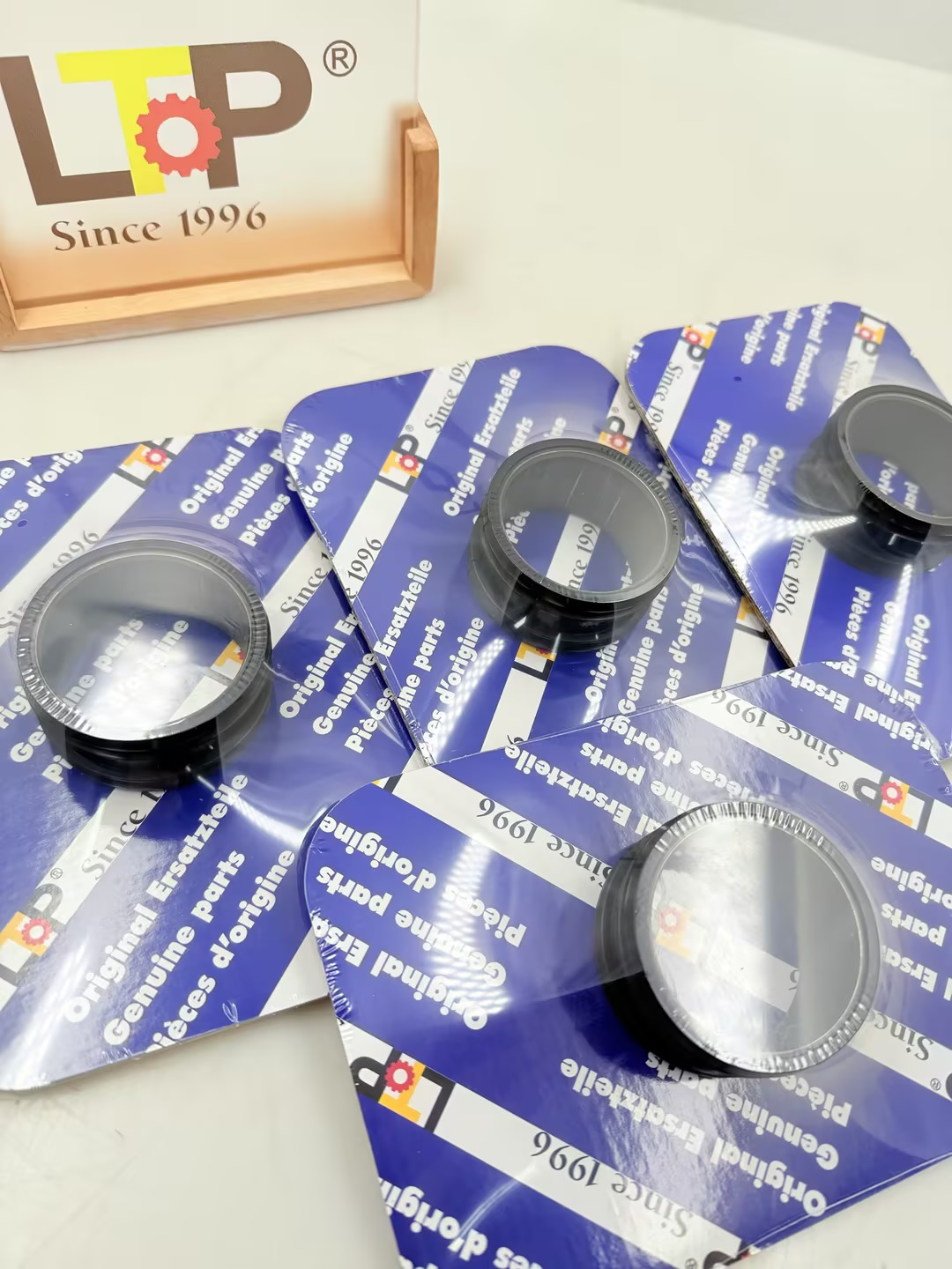 LTP水泵管口橡胶连接件10354601A利勃海尔liebherr发动机D9508 D9512 D9612