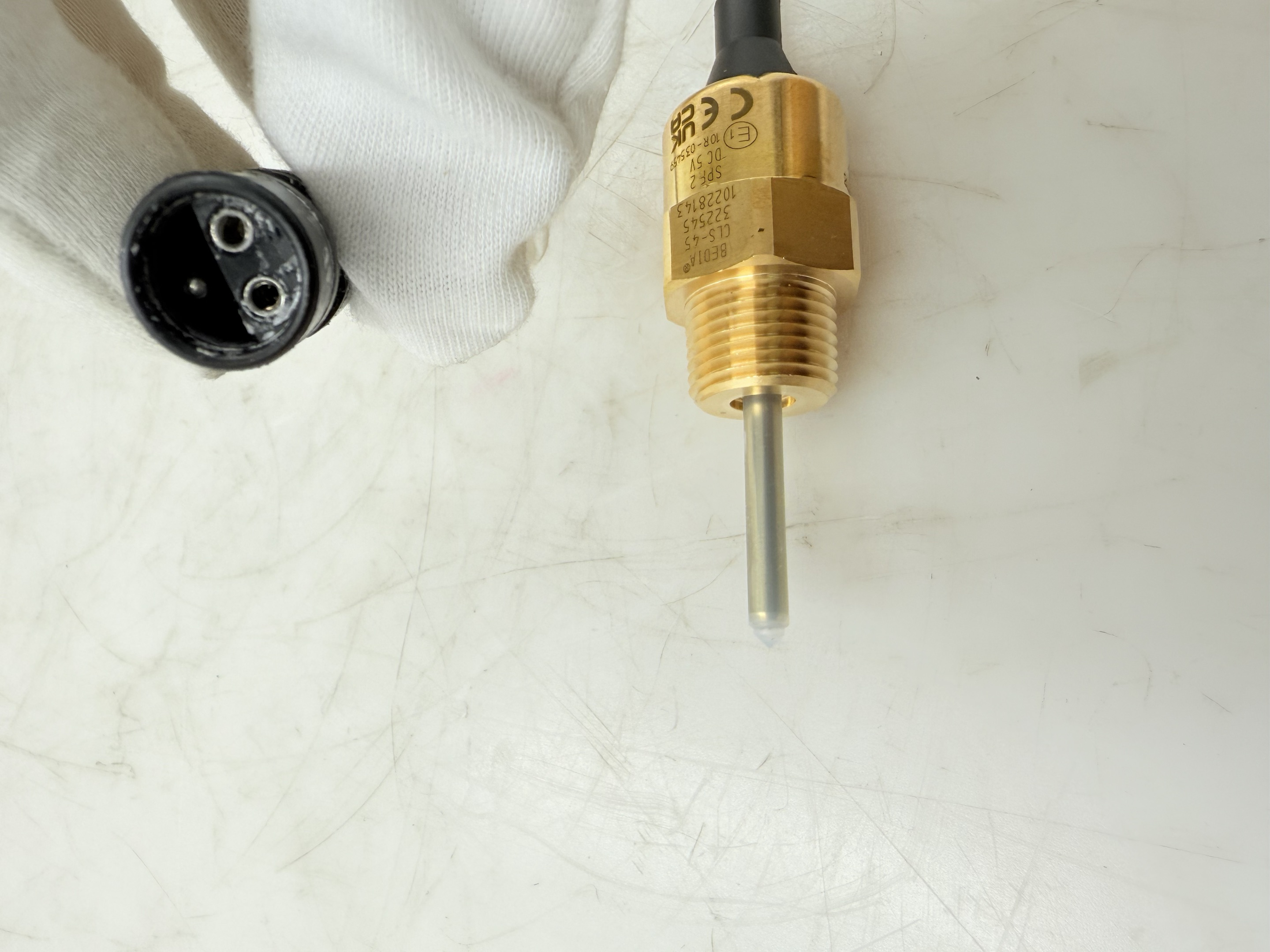 利勃海尔 10228143 新型移动式起重机水位探头 LR1350/1 - 1500 - 1600 - 1700 - 1750 - 1800 LR11000 - 11350 - 12500 - 13000