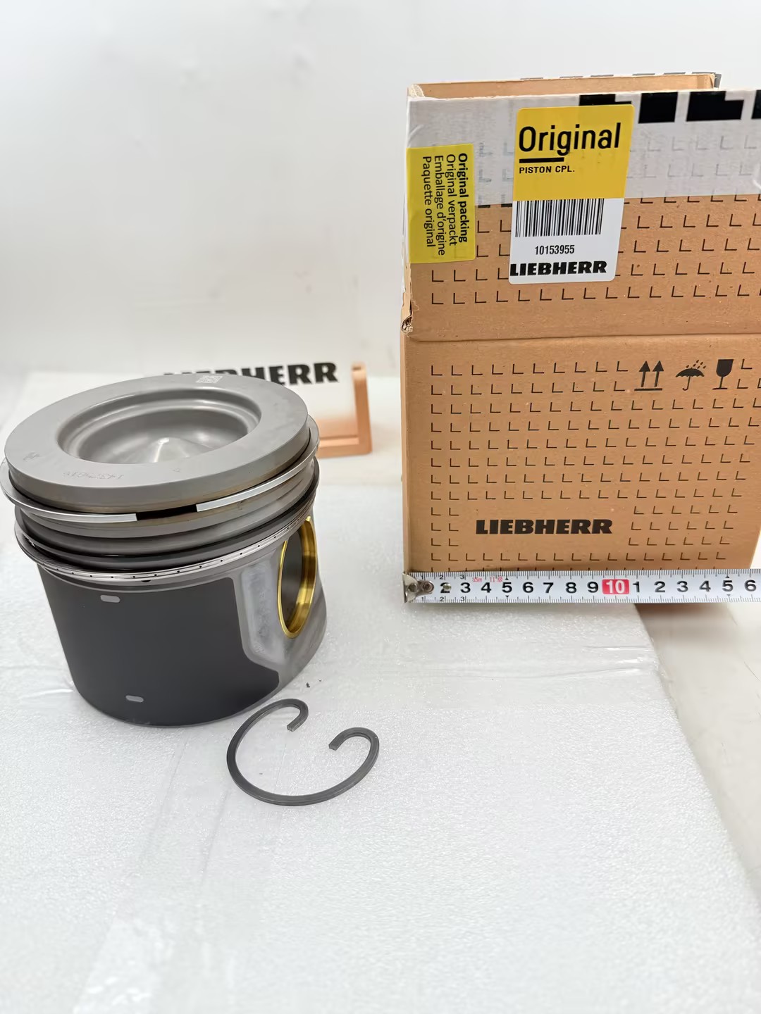 利勃海尔活塞组件10153955适用于LIEBHERR 发动机D934配R926等
