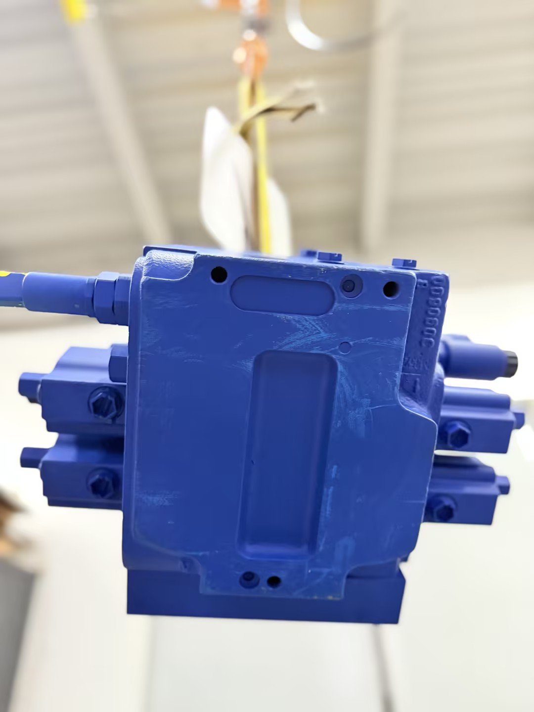 利勃海尔主控阀10301556/10301910适用于LIEBHERR推土机PR744 PR754 PR764