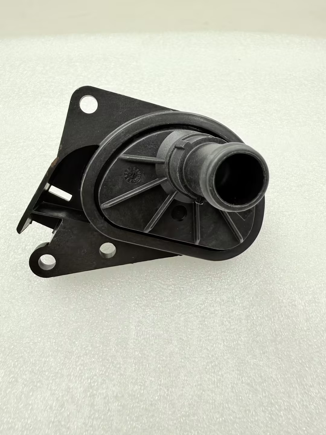 利勃海尔液压阀7025601水阀适用于PR724 - PR764 A308 - A316 A900 R308 - R317