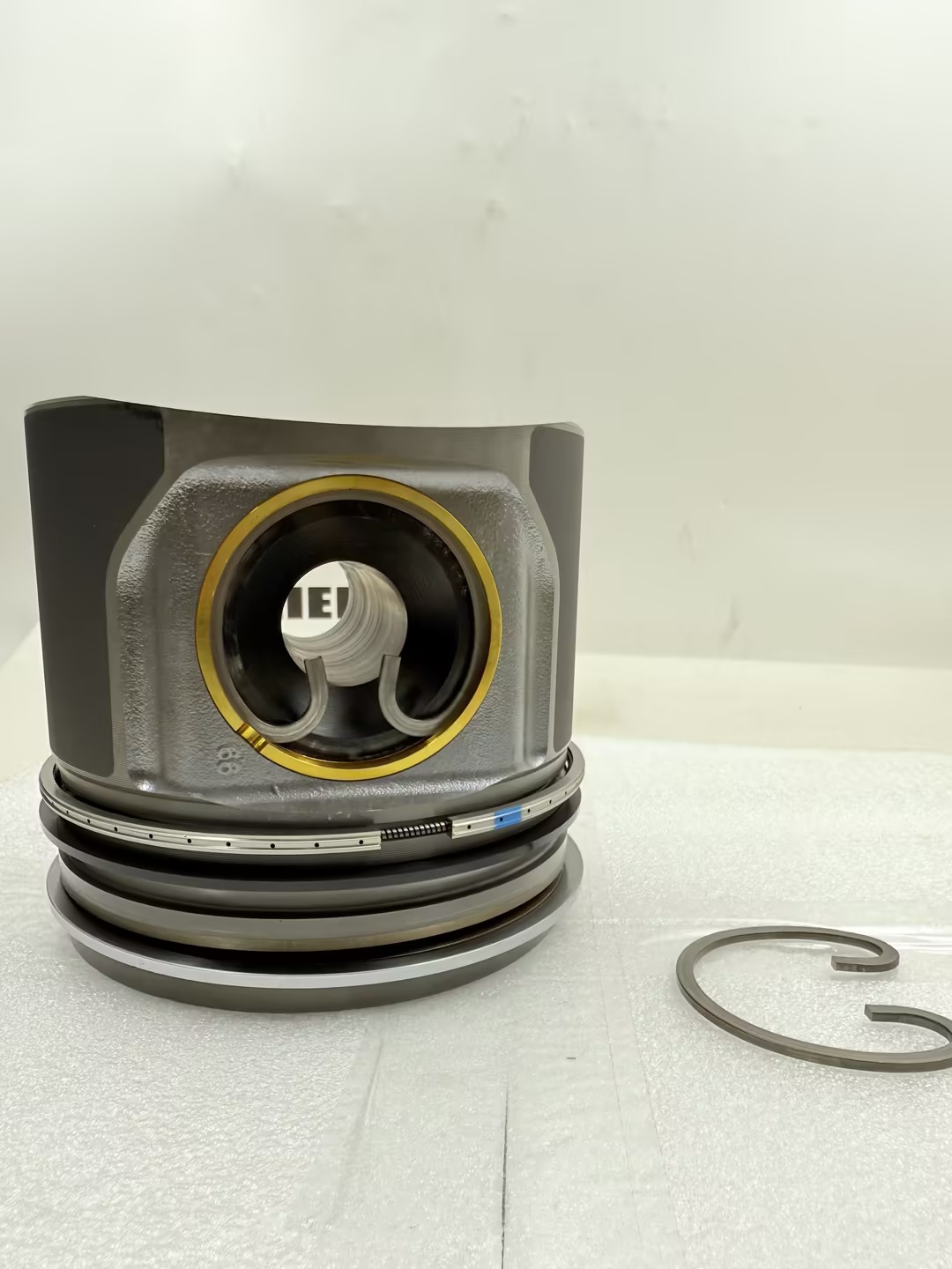 利勃海尔活塞组件10153955适用于LIEBHERR 发动机D934配R926等