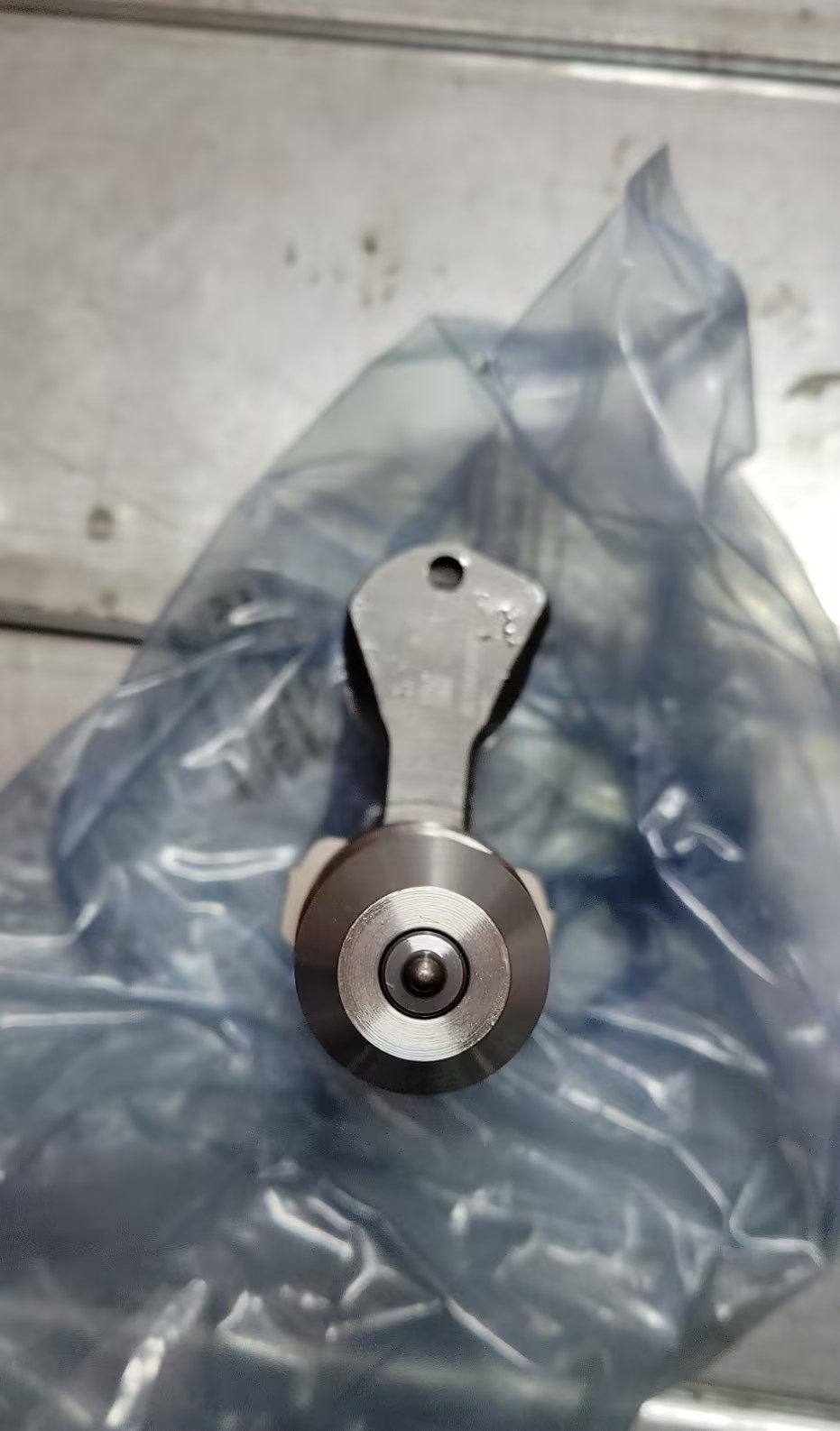 CAT 392-0220 喷油器适用于卡特彼勒 3508C 3516C 3508 3512C 3516 3512