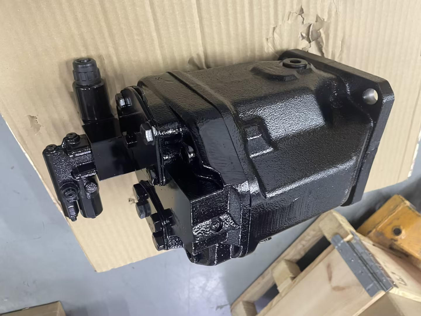 LTP推土机行走补油泵10664186D/10440680D/10022804D适用于LIEBHERR利勃海尔活塞变量泵配PR744 PR754 LU950 LU1050