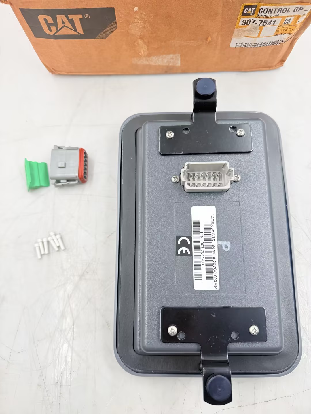 卡特彼勒显示器307-7541用于Caterpillar船用发动机C7、C9、C12、C15、C18、C32、C7.1、C9.3、3508、3512、3516、C175-16 、C280-16 
