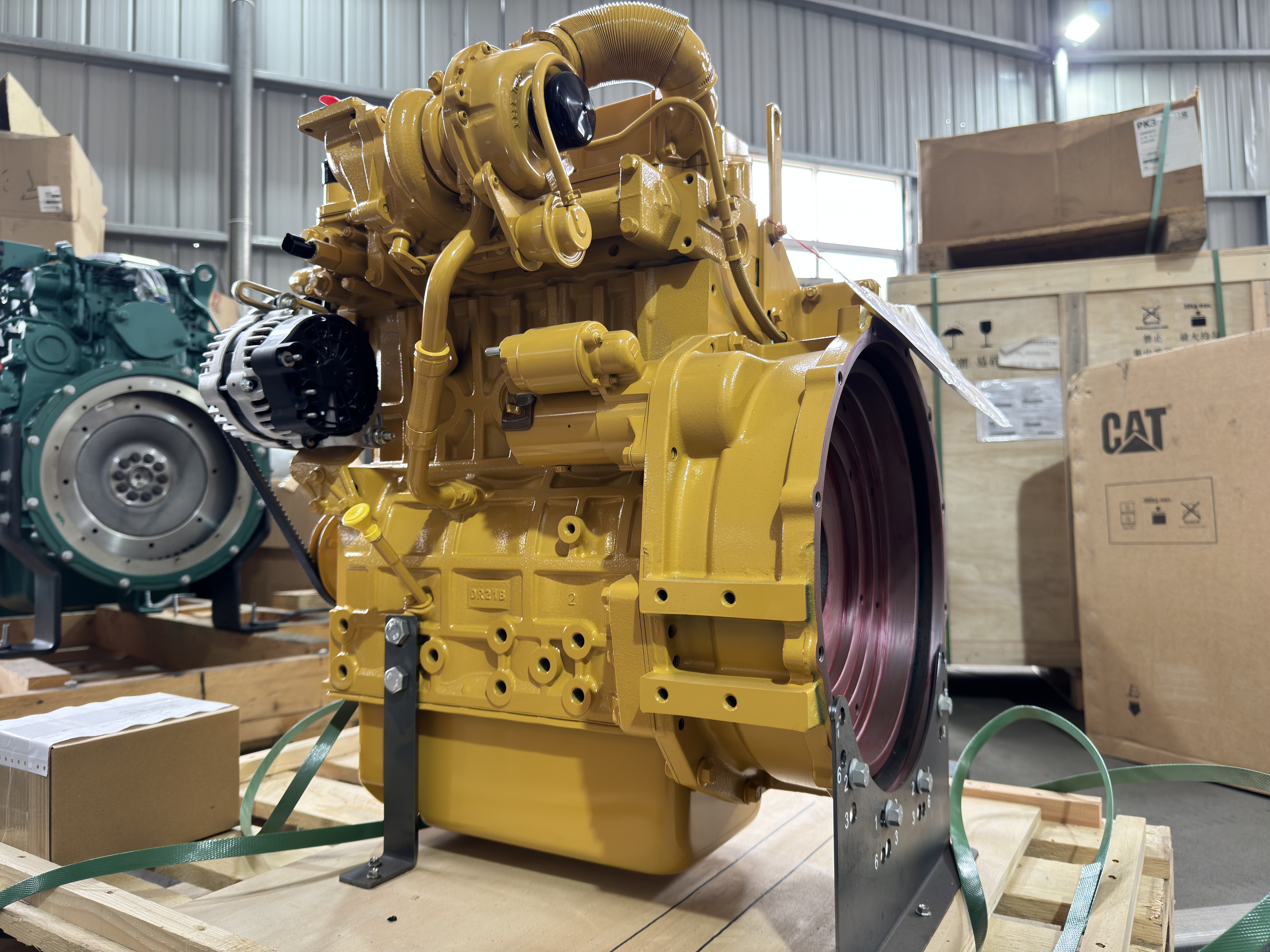 卡特彼勒C2.2T发动机总成613-0587Caterpillar 44.7KW 2800RPM