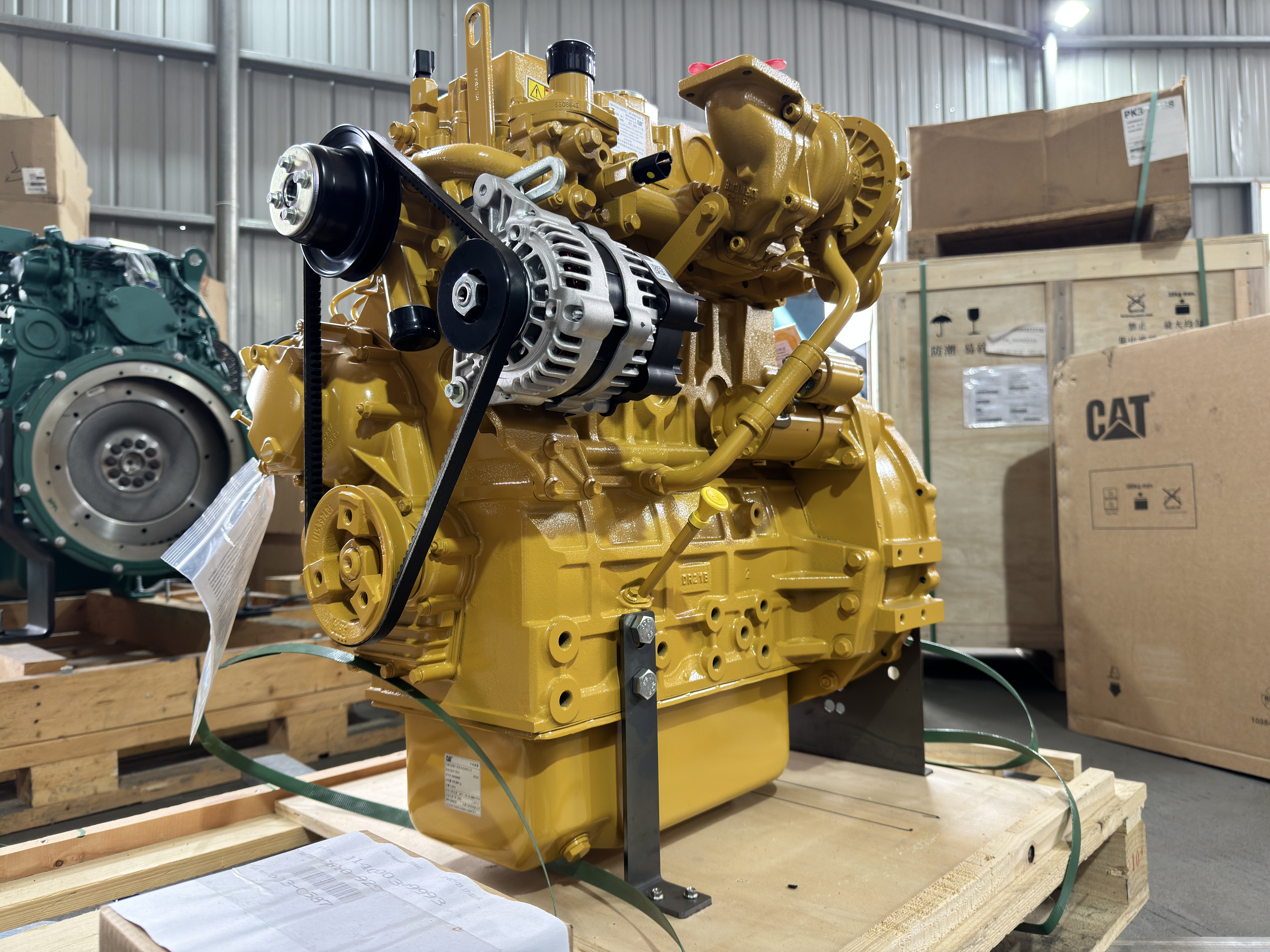 卡特彼勒C2.2T发动机总成613-0587Caterpillar 44.7KW 2800RPM
