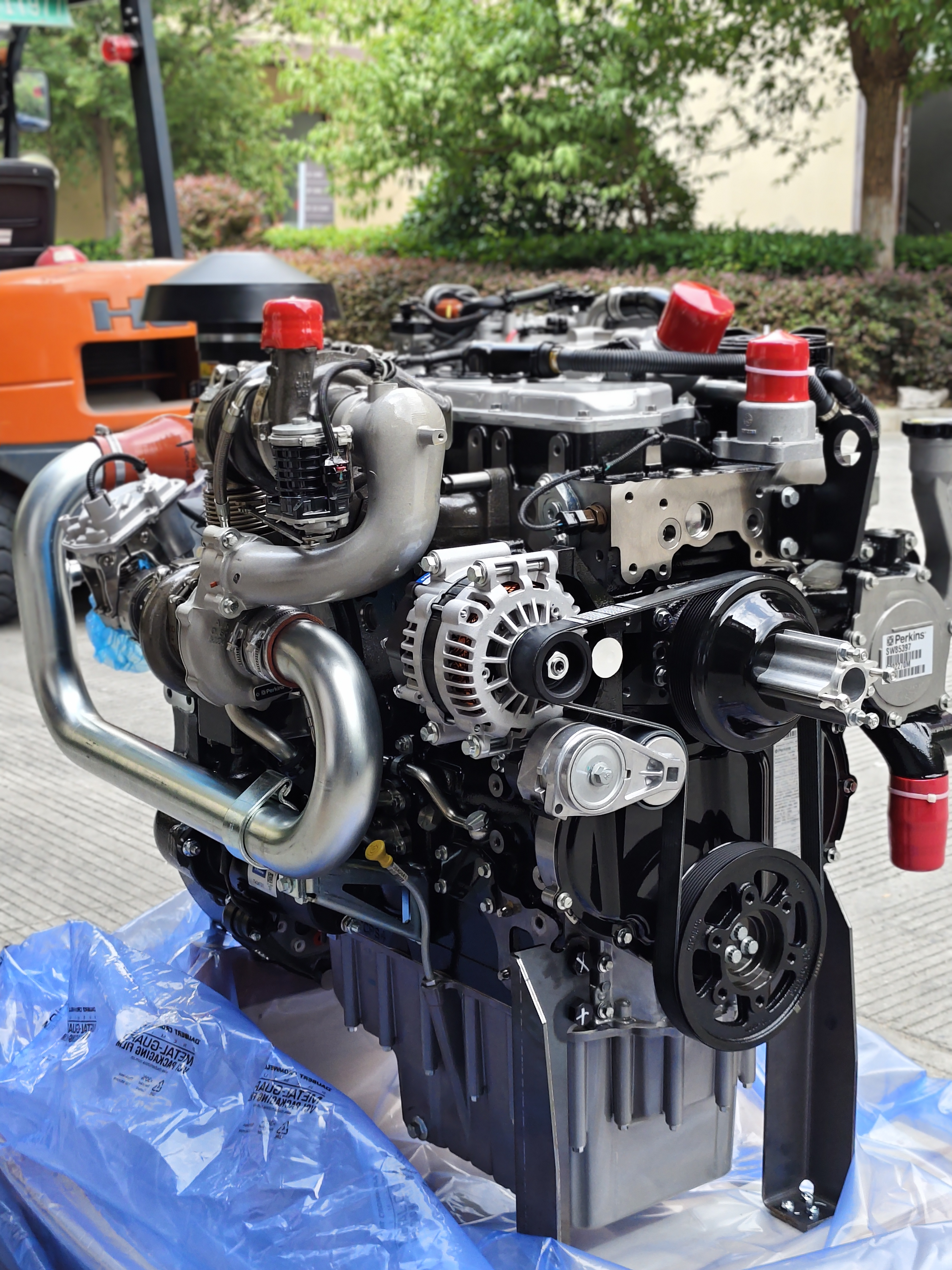 PERKINS珀金斯发动机总成1204EA-E44TA 129.4KW 2200转国四排放发动机SW85397
